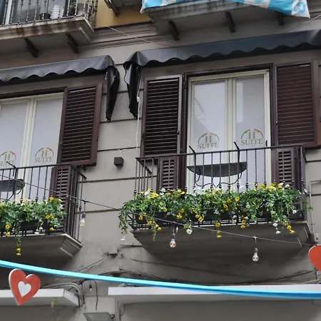 Hsuite Napoli
